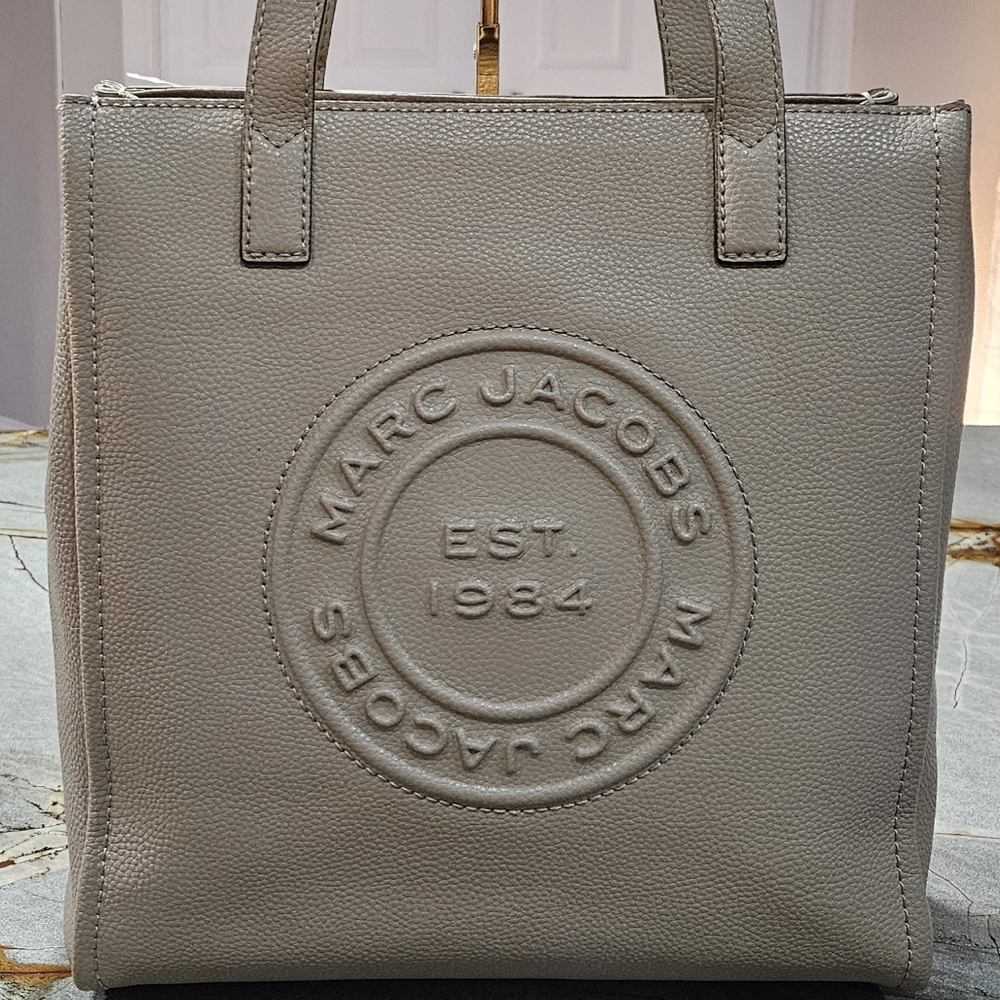 Marc Jacobs Taupe Tote Bag Large - Picture 3 of 13